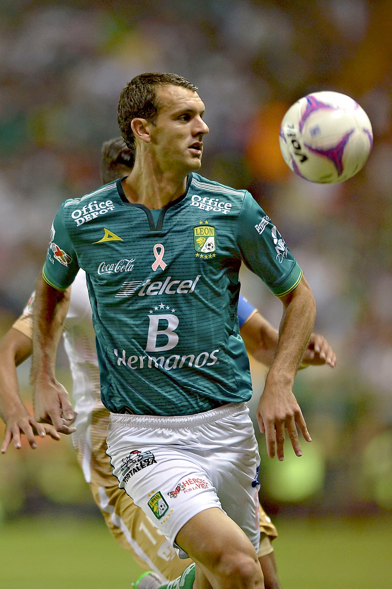 Diego Novaretti, León.- Finalmente, la cuarta posición la ocupa el veterano zaguero de los verde esmeralda. Diego ha sumado 14 puntos a lo largo del Clausura 2015