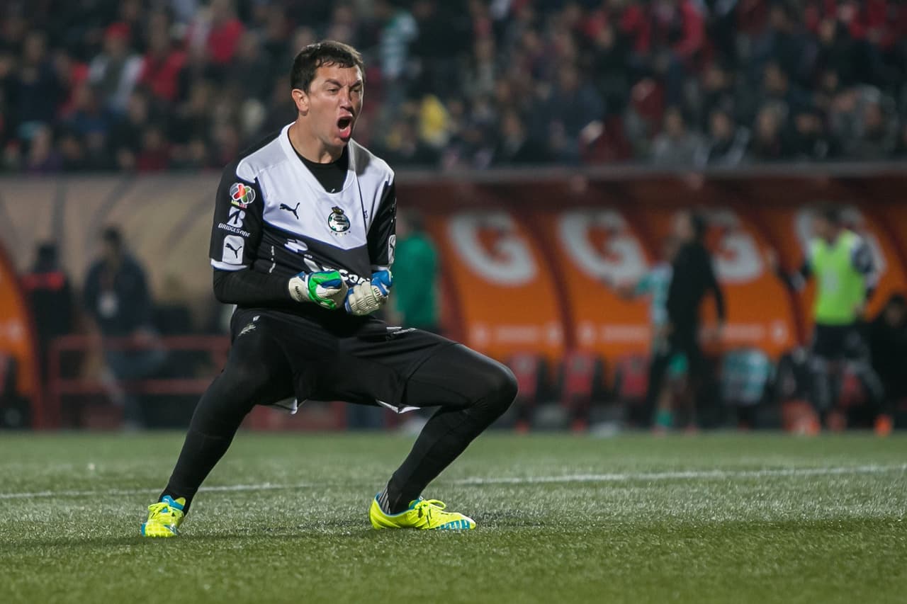 Agustín Marchesín, Santos.- El arquero de la Comarca Lagunera ha llevado a que su equipo lleve dos victorias y únicamente una derrota en lo que va del Clausura 2016, Marchesín suma 18 puntos en el UD Fantasy y su valor es de $4.4 millones.