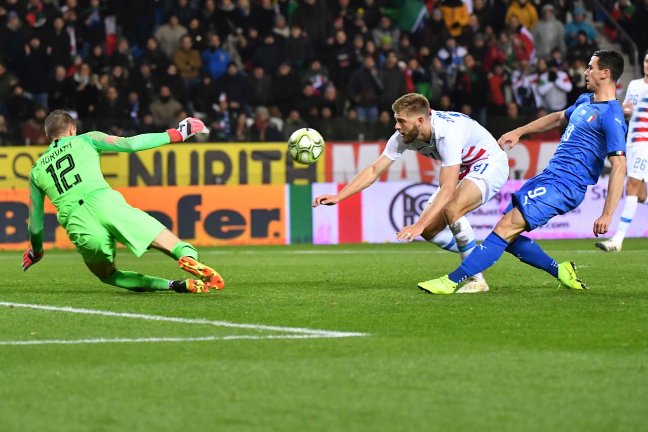 La figura de Horvath se confirmaba como el mejor del duelo entre los italianos, faltos de eficiencia para anotar, y los estadounidenses, sin poder ofensivo.