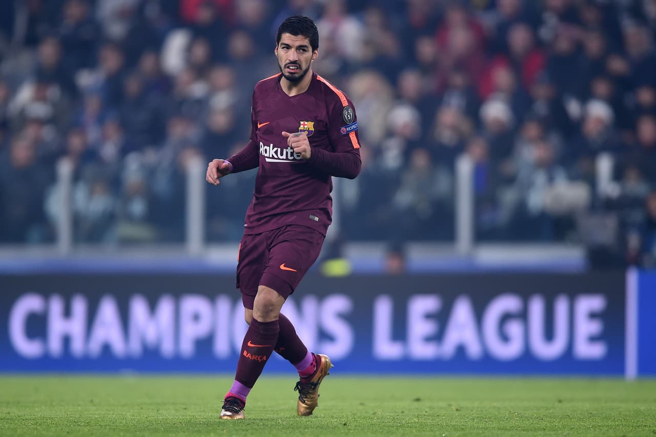 Los atacantes de Barcelona tampoco vieron mayor acción durante la primera parte de juego.