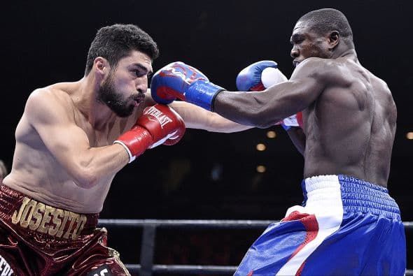 Andre Berto sorprendió a Josesito López