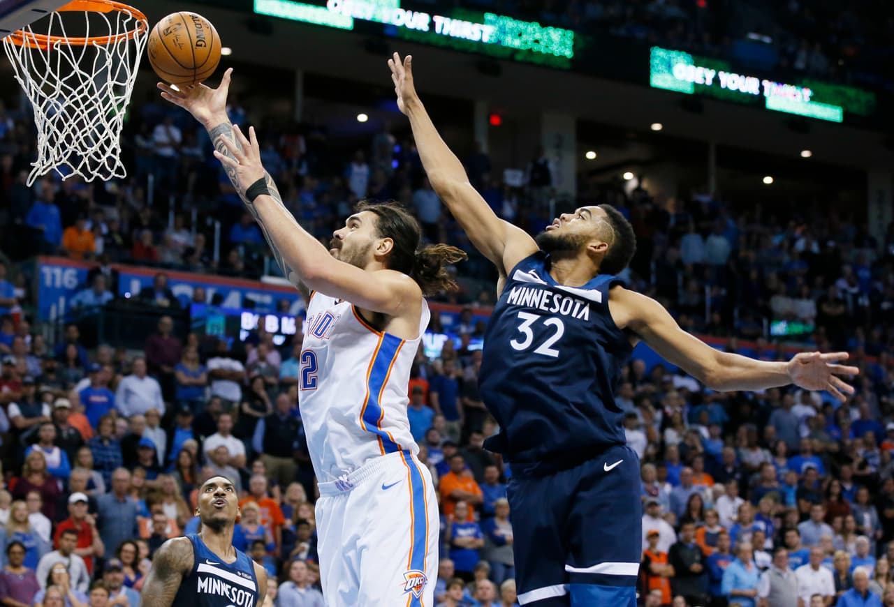 Un triple de Andrew Wiggins cuando el tiempo expiraba le dio un triunfo a los Timberwolves con pizarra de 115-113 sobre el Thunder.