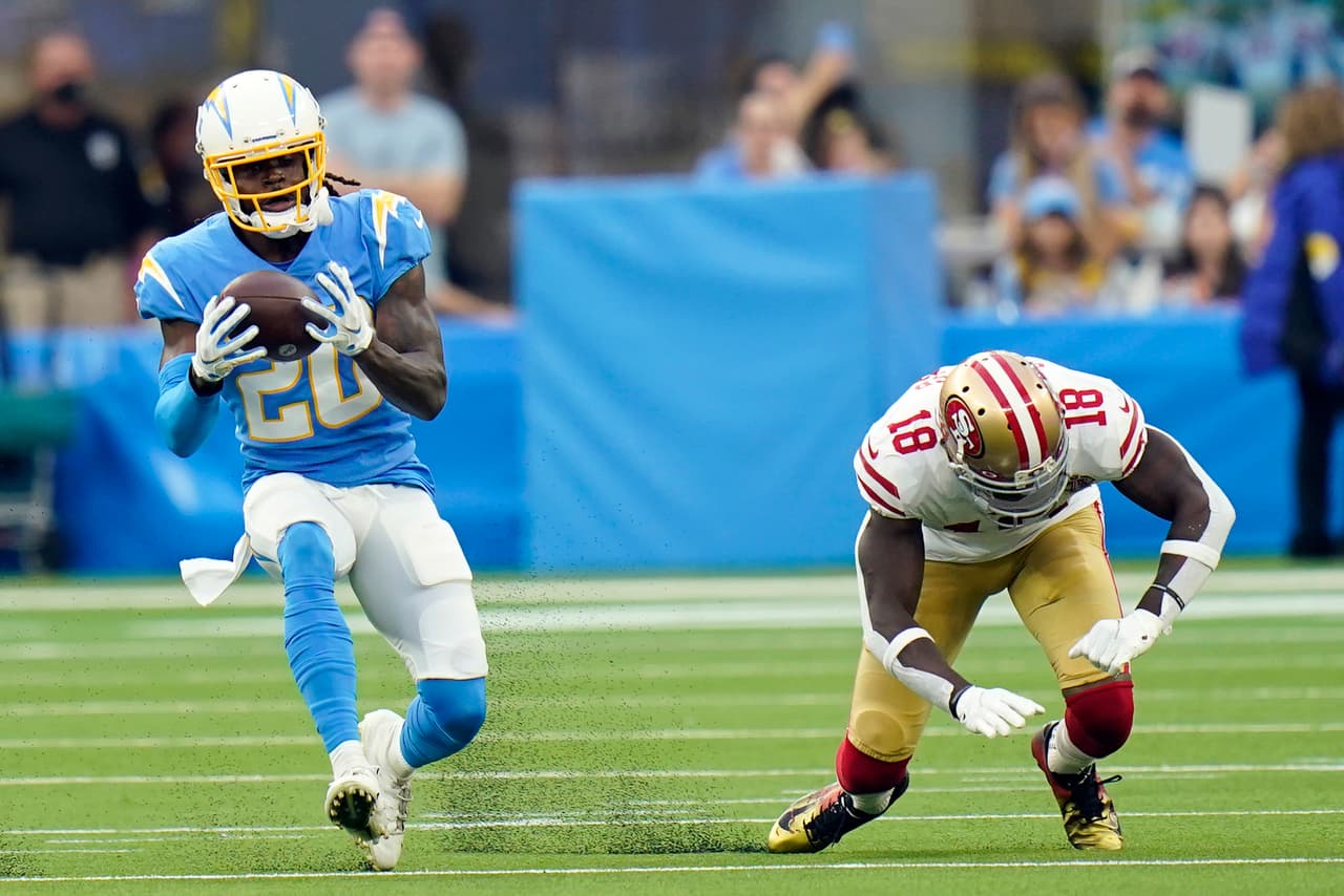 San Francisco recuperó el balón, pero Tevaughn Campbell interceptó el pase de Lance destinado a Mohamed Sanu en territorio de los Niners y lo devolvió al San Francisco 25. Después de que un bloqueo ilegal por el lado ciego moviera el balón hacia atrás, Stick dirigió una jugada de siete, 40 - yarda, que culminó cuando se arrastró cerca de la línea lateral derecha mientras era perseguido por tres defensores y lanzó un pase de 3 yardas a un Josh Palmer abierto de par en par en la parte trasera de la zona de anotación.