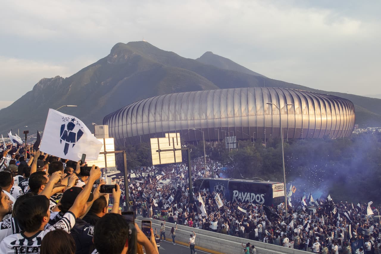 Este fue el ambiente alrededor del Estadio BBVA previo a la Final de la Liga Campeones de la Concacaf entre Monterrey y Tigres.