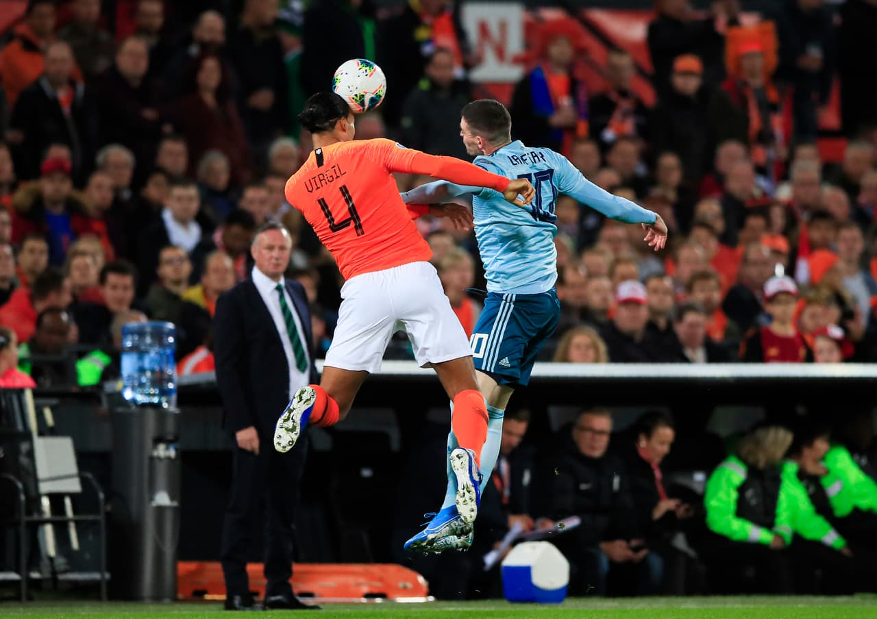 En Brasil 2014 quedaron en tercer lugar y el goleador estrella del equipo holandés fue Robin van Persie.