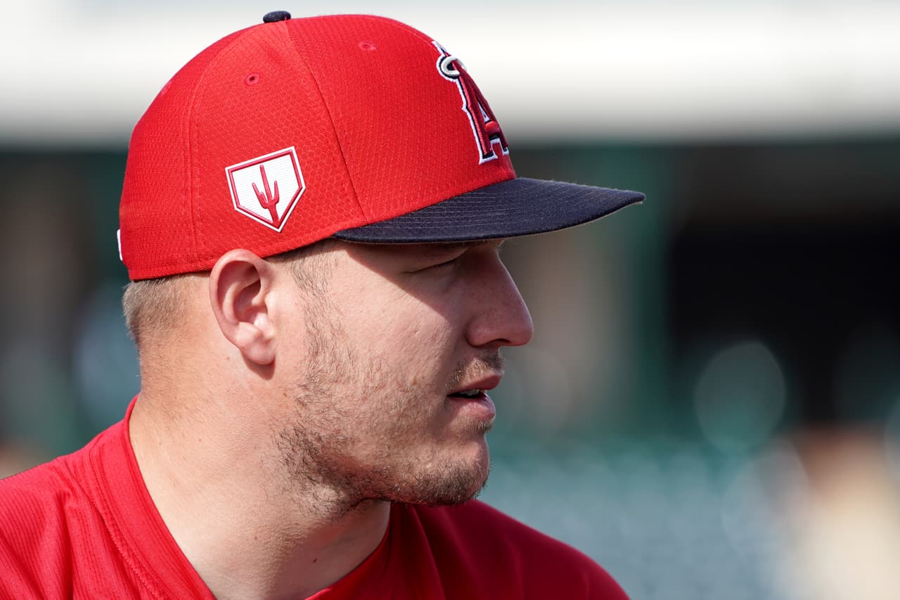 Mike Trout tiene en su talento en la cancha, capacidad de liderazgo, popularidad y posibilidades a futuro muchas razones para ser el dueño del contrato deportivo más alto de la historia.