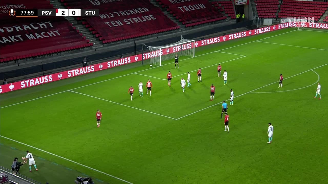 ¡TIRO ATAJADO! disparo por Anderson Niangbo.