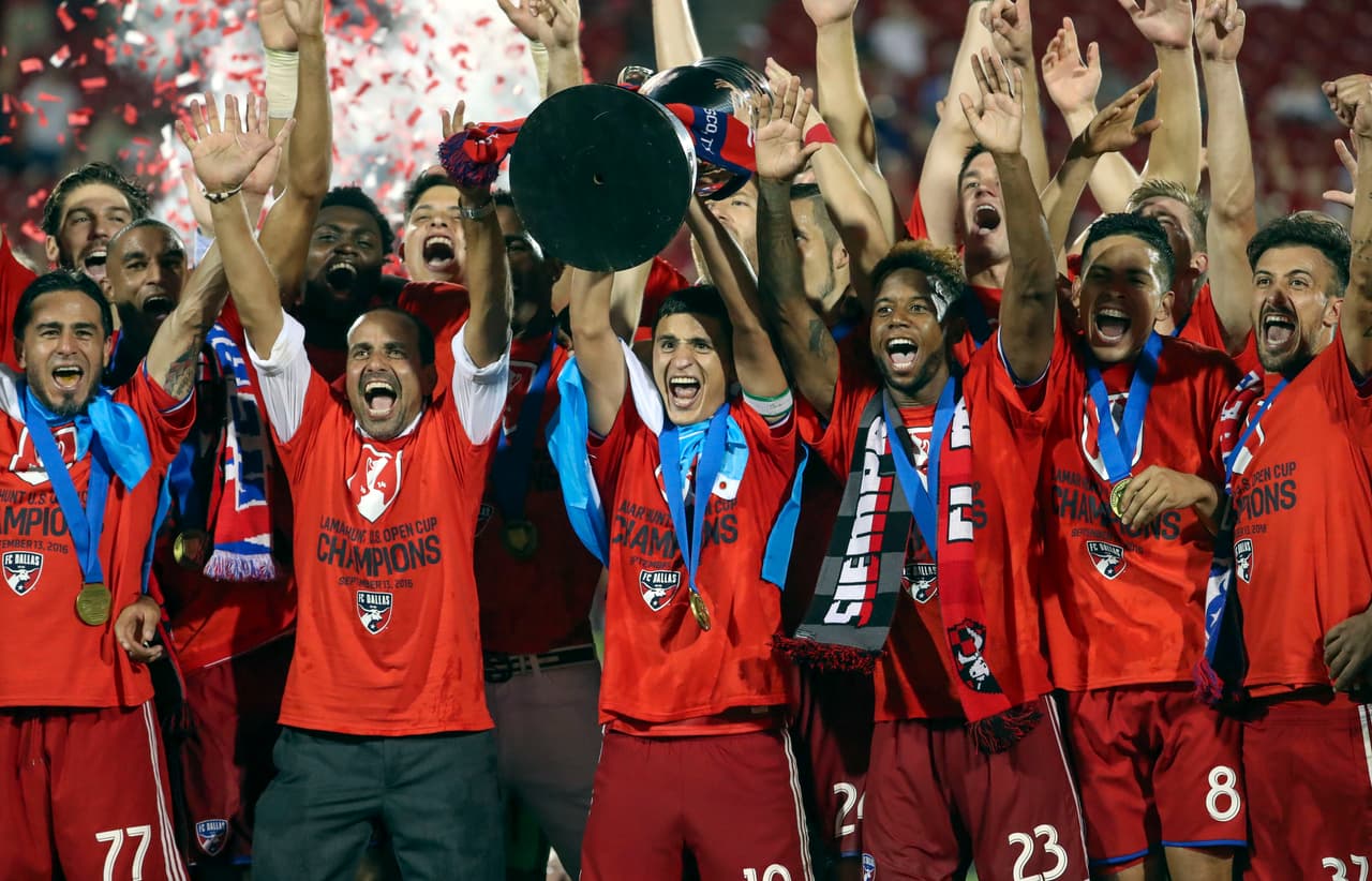 FC Dallas logró sellar su clasificación a los Cuartos de Final de la Liga de Campeones CONCACAF, ganó la Copa Abierta de Estados Unidos y el Supporters’ Shield, todo logrado por un grupo joven y unido bajo el entrenador Óscar Pareja.