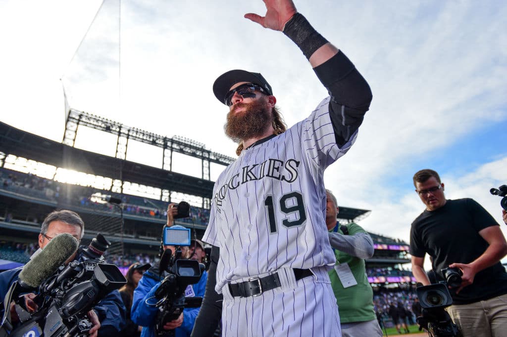 Los Colorado Rockies cerraron la campaña con victoria que orilla a un juego de desempate ante los Dodgers de Los Ángeles este lunes en Dodger Stadium, para dirimir al campeón del Oeste de la Nacional.