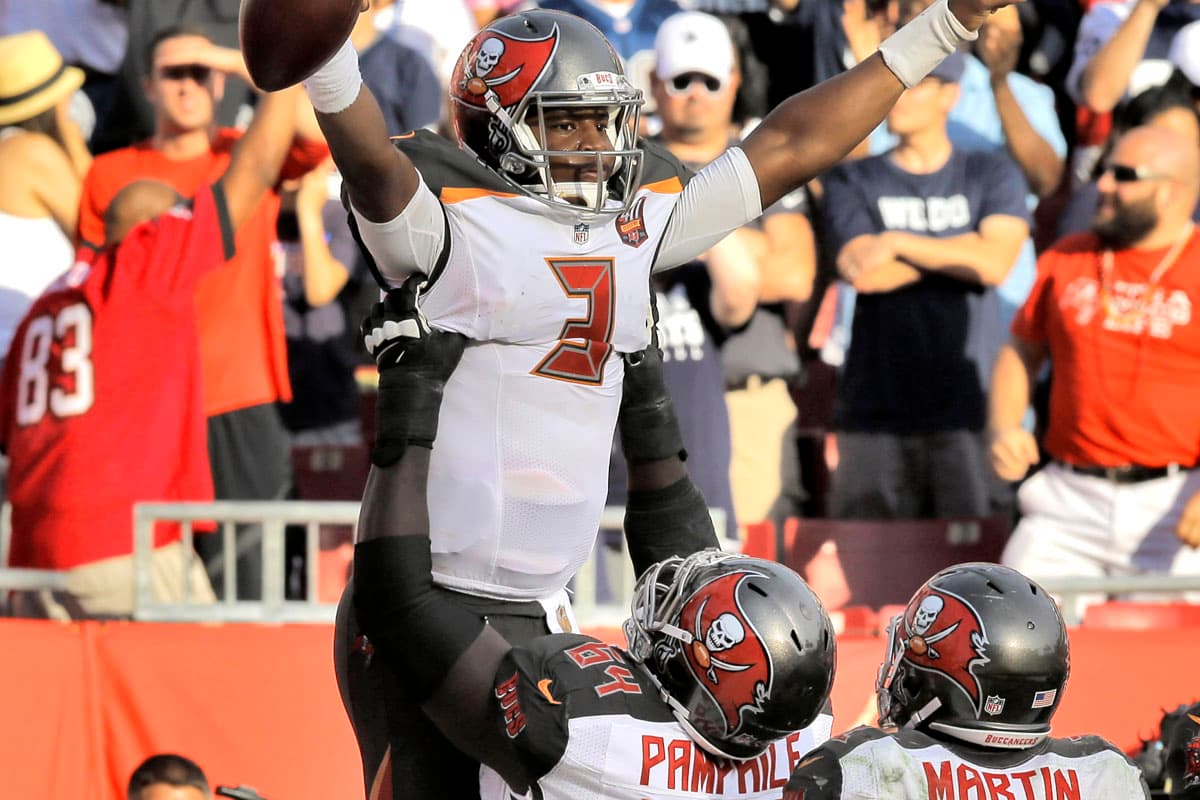 Los Buccaneers ahogaron más a los Cowboys al propinarles su séptima derrota de la temporada con marcador de 10-6.