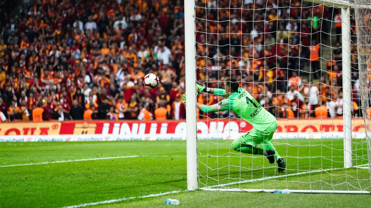 River ficharía al portero gracias al patrocinio de Turkish Airlines.