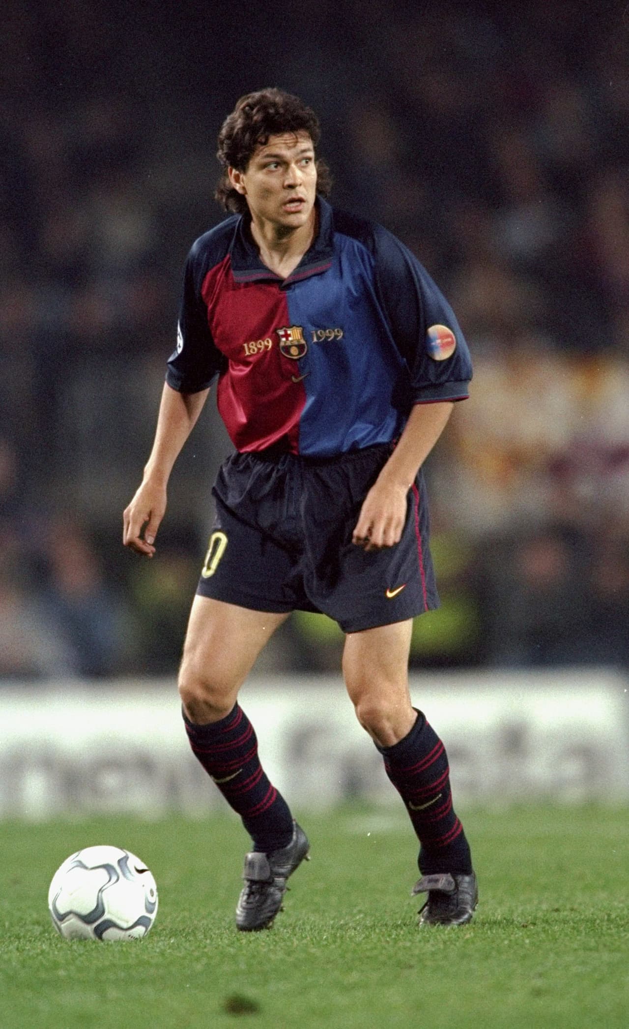 Jari Litmanen (Finlandia) - F.C. Barcelona (1998-2001) / Liverpool F.C. (2001-2003)