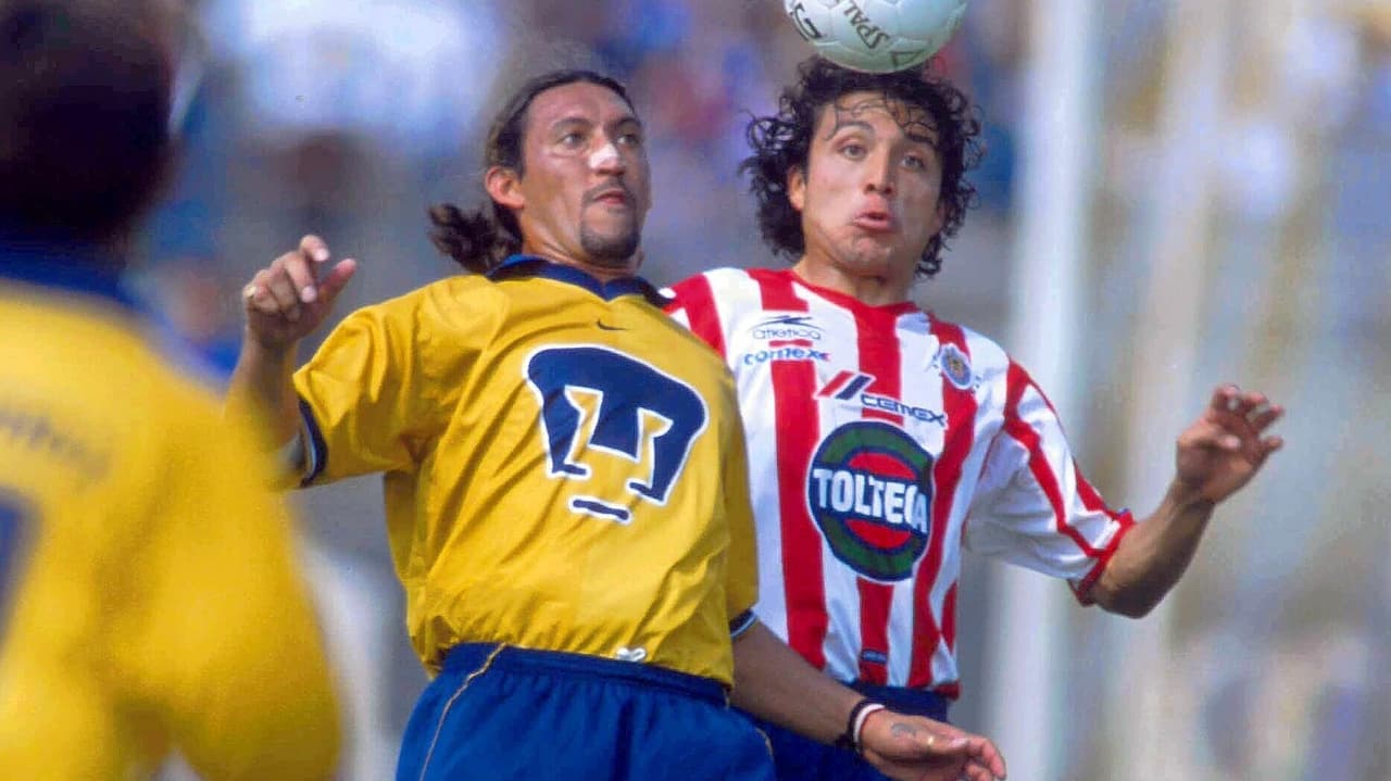 Playera de Pumas UNAM (2002)