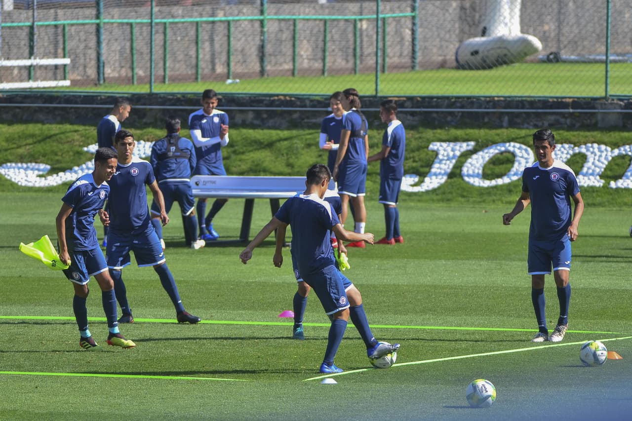Cruz Azul buscará un triunfo contra León en la Copa MX para acabar poco a poco con los fantasmas para Pedro Caixinha tras los malos resultados y la final perdida del Apertura 2018.