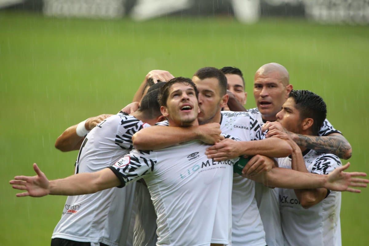 Mexicanos comandan victoria del Salamanca