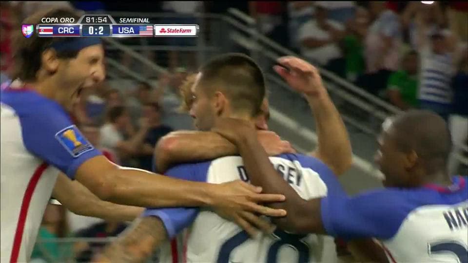 Goooolll!! Clint Dempsey mete el balón y marca para USA