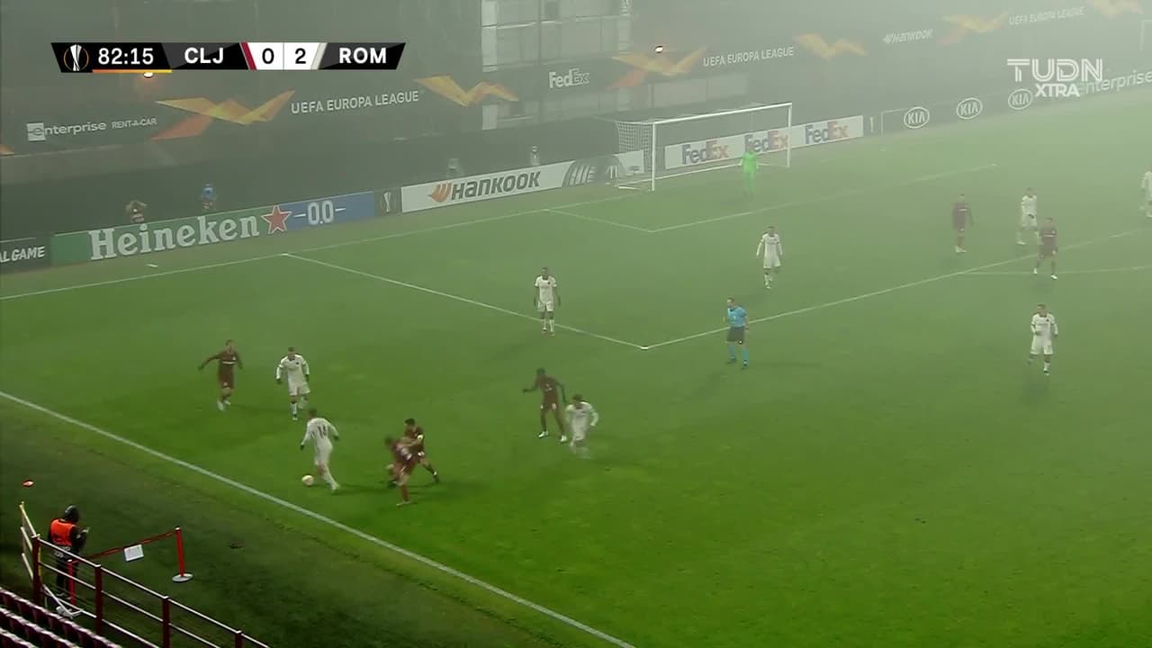 ¡TIRO ATAJADO! disparo por Michael Pereira.