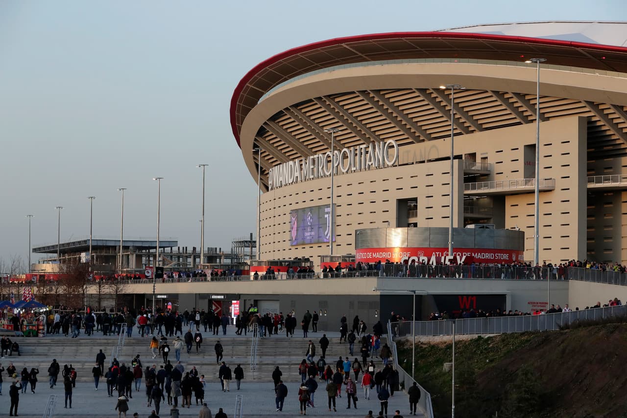 Los hinchas del Atlético de Madrid y de Juventus llegaron motivados al Wanda Metropolitano para vivir un duelo cerrado en el juego de ida de los Octavos de final de la Champions League.