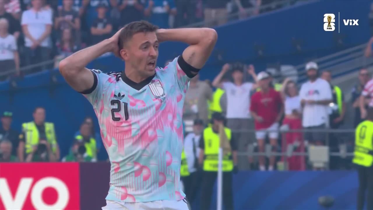 ¡Qué atajadón de Freese vs. Bélgica para evitar el primero del partido!