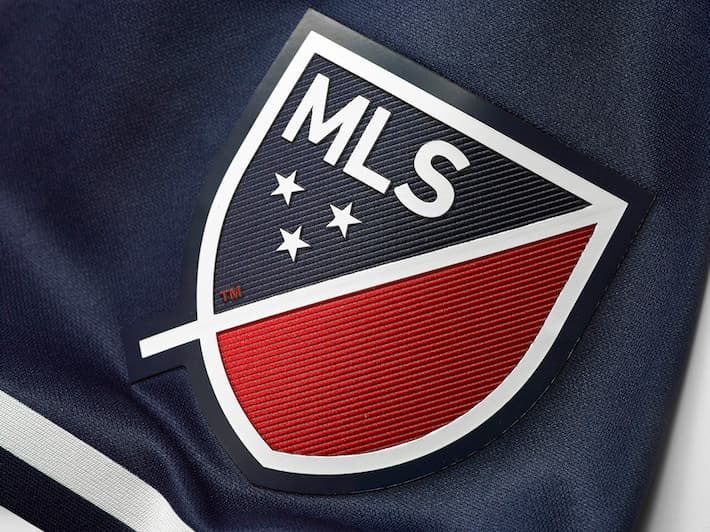 El escudo de MLS, en detalle.
