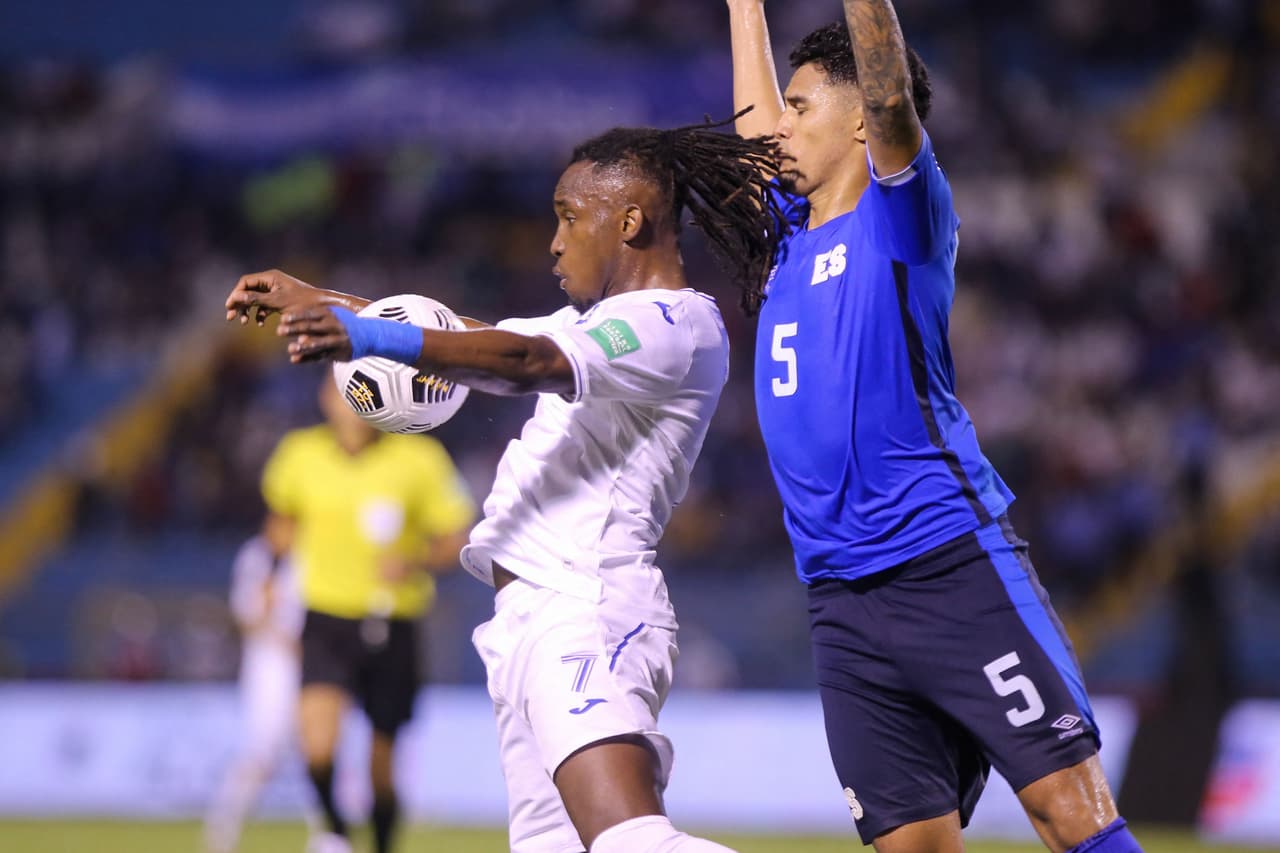 El Salvador anuncia amistoso ante Honduras en California