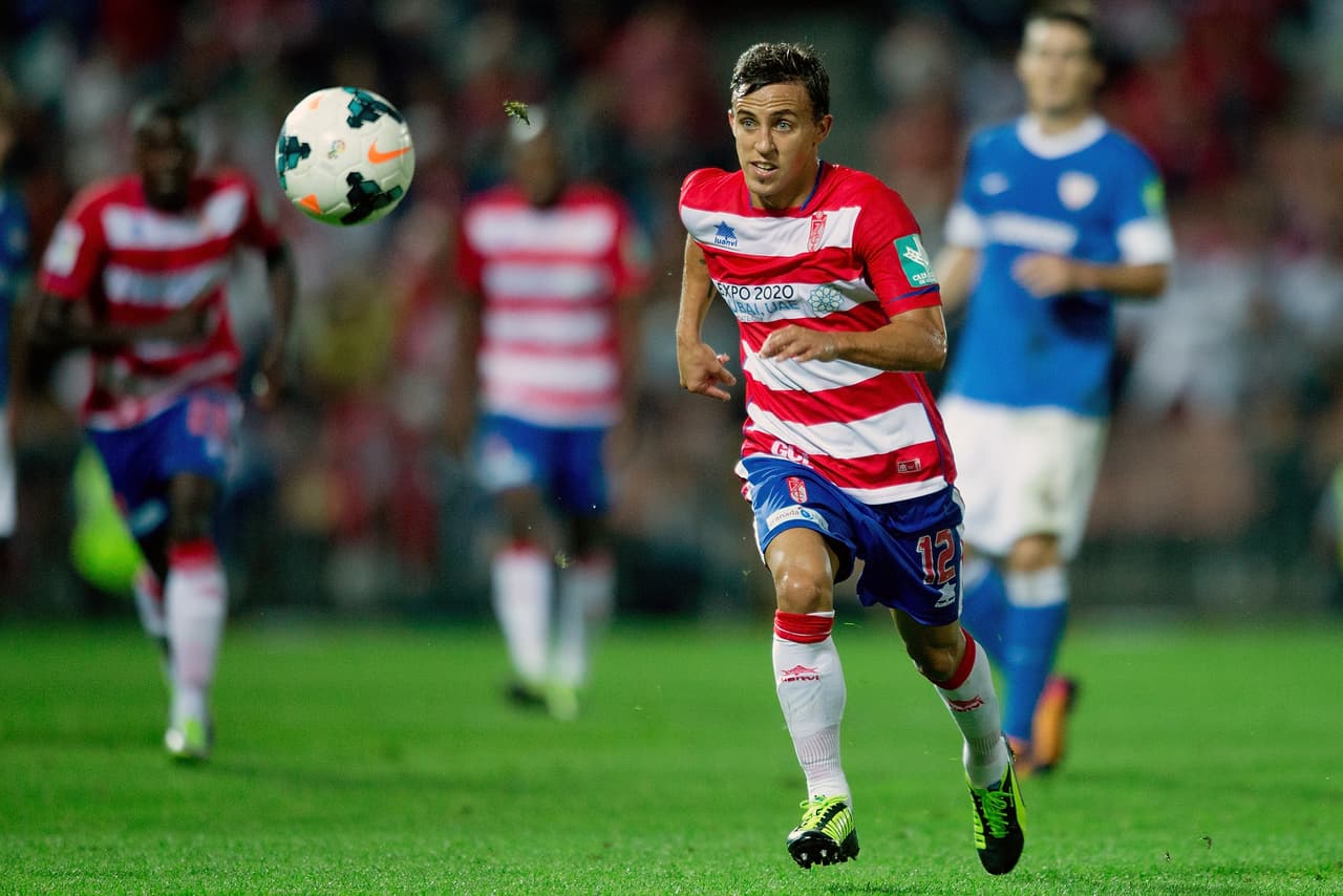 Diego Buonanotte: este argentino de 30 años mide 1.59 metros de altura, lo que no le ha impidió debutar en River Plate ni militar en clubes de Argentina, España, Grecia y ahora Chile.