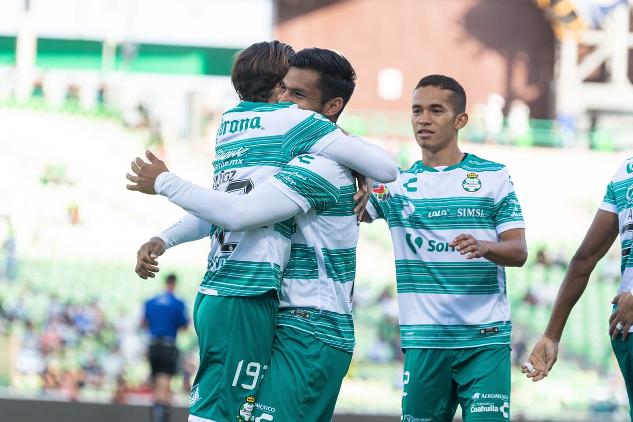 Con autoridad Santos se impone al Toluca y se mantiene en la pelea por un puesto directo para los Cuartos de Final.