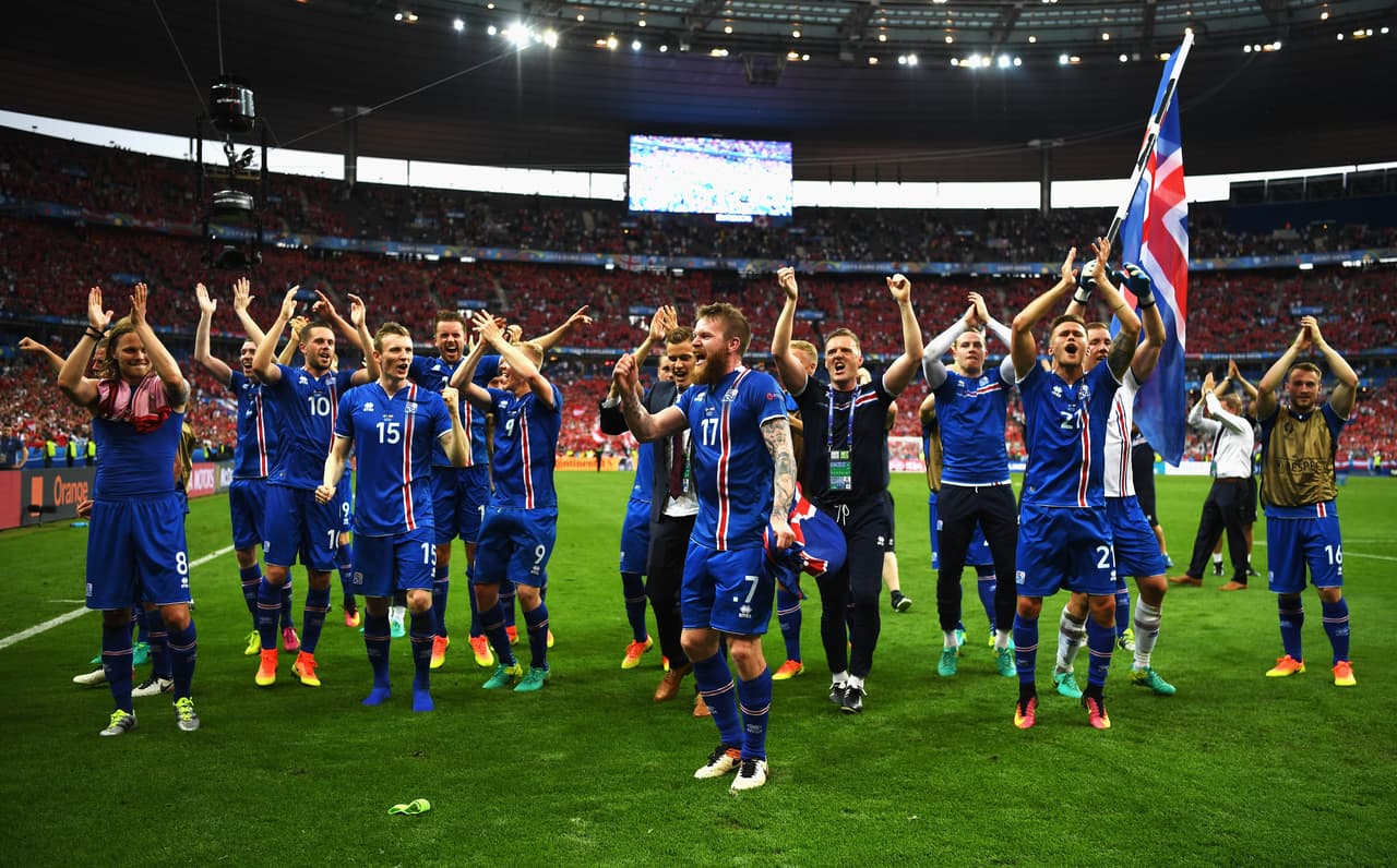 La categoría de Irrupción del año tiene como nominado al equipo de Islandia, que llegó hasta cuartos de final en la Eurocopa, eliminando en octavos de final a Inglaterra.