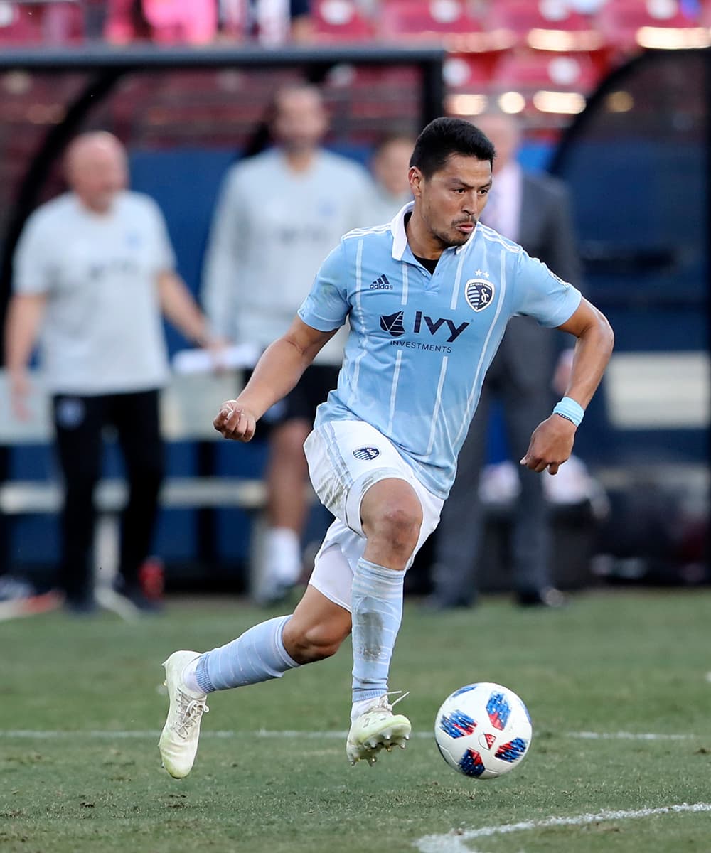 Con un total de 34 presencias y tres goles, el hondureño Roger Espinoza es uno de los jugadores de más regularidad del Sporting Kansas City.