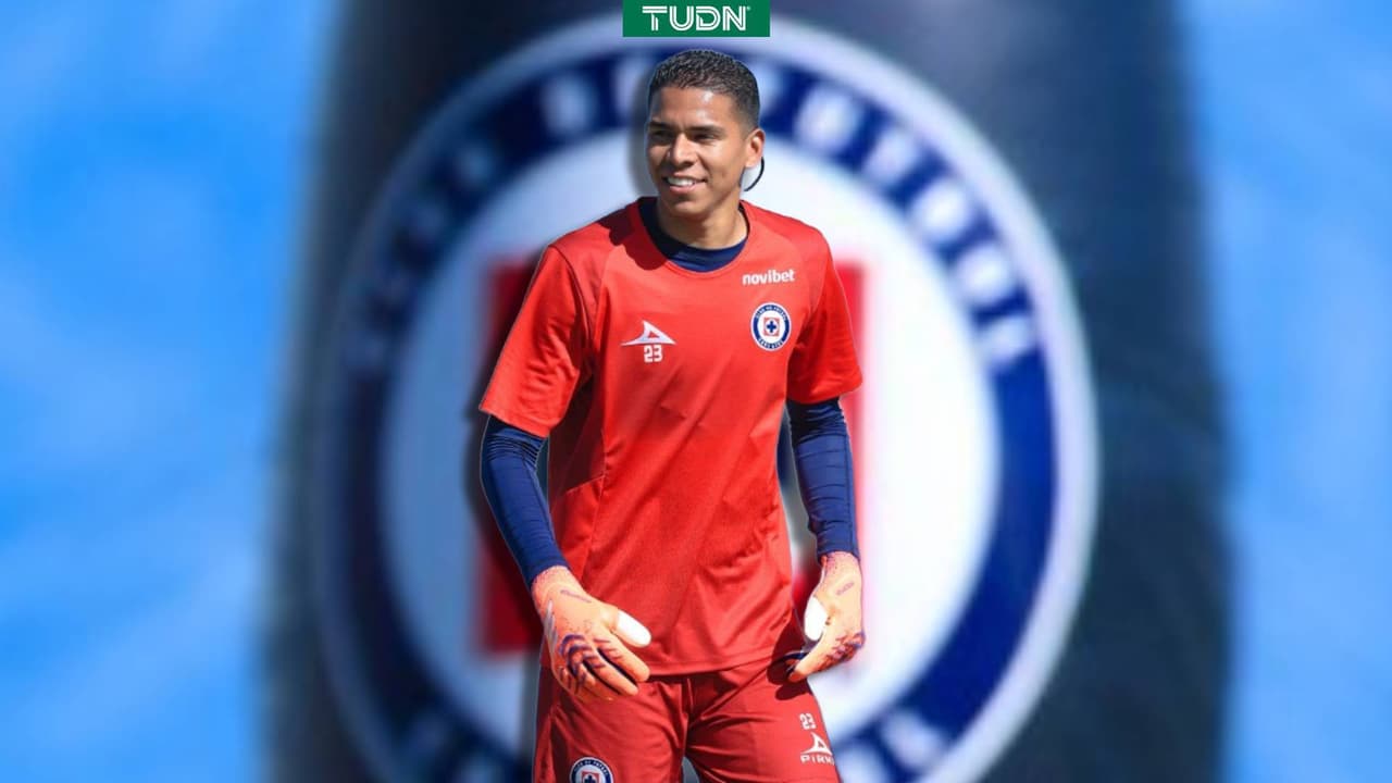 Kevin Mier vuelve a entrenar con el pimer equipo de Cruz Azul