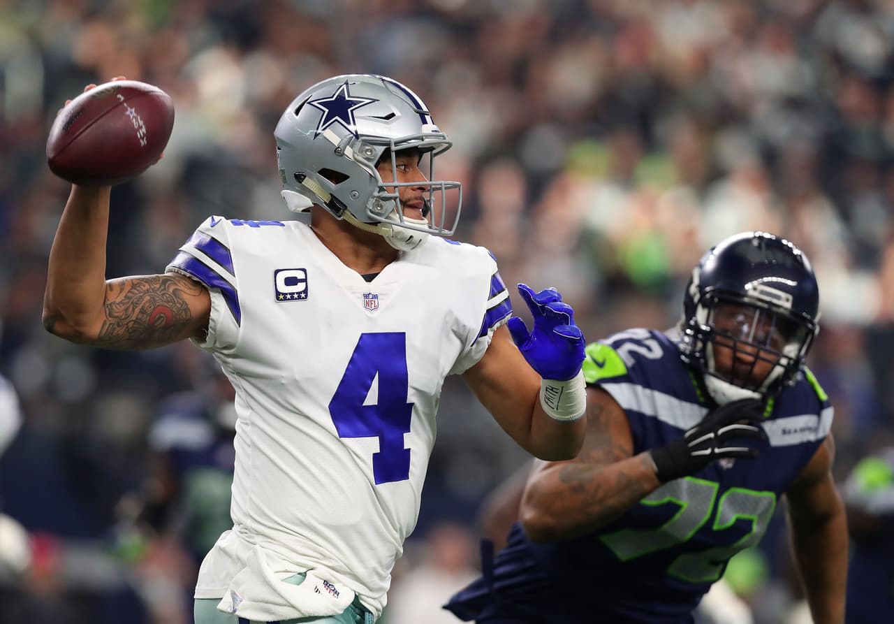 Dak Prescott tuvo un mal encuentro en el momento clave de la temporada. Concretó 21 de 34 pases para 182 yardas. No tuvo anotaciones y sufrió par de intercepciones.