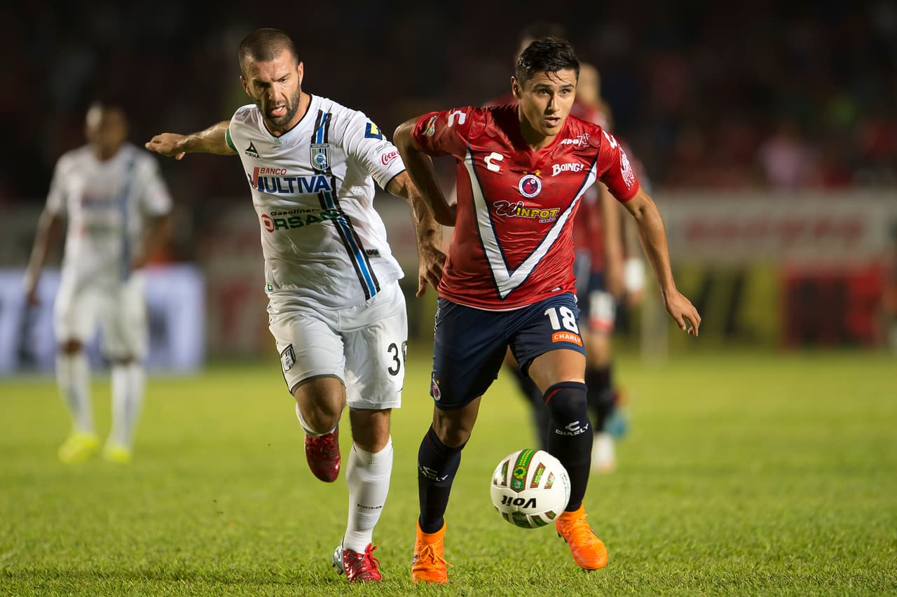 Otro surgido de Cruz Azul, Edgar Andrade sufió una grave lesión en la rodilla que frenó su desarrollo y tras varias camisetas en el fútbol mexicano, ahora se encuentra jugando con el Cafetaleros de Chiapas.