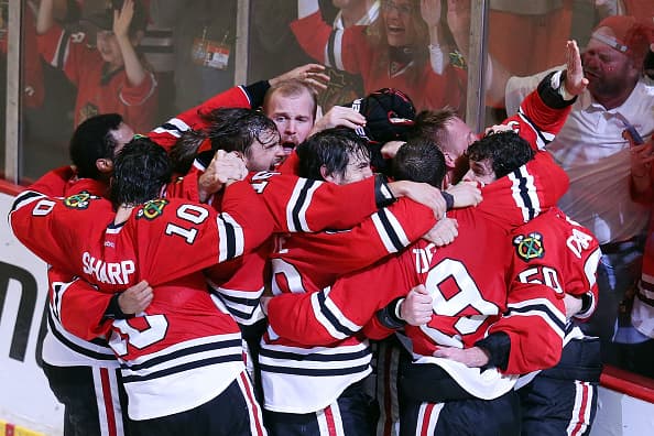 Desde el 1938 los Chicago Blackhawks no ganaban en su propia casa. Este es el tercer título en seis años