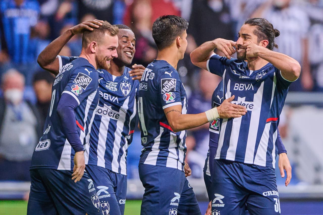 Rodolfo Pizarro se estrena con Rayados ante un Juárez con 10 Bravos