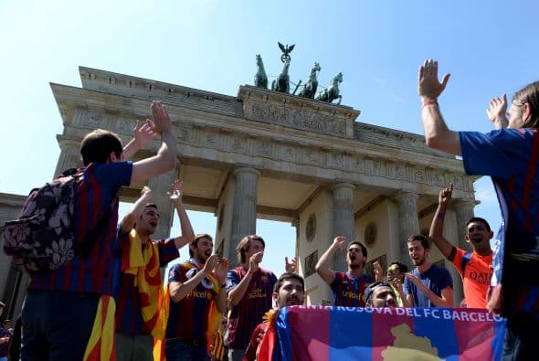 Todo listo en el Olympiastadion donde Juventus y Barcelona se enfrentarán.