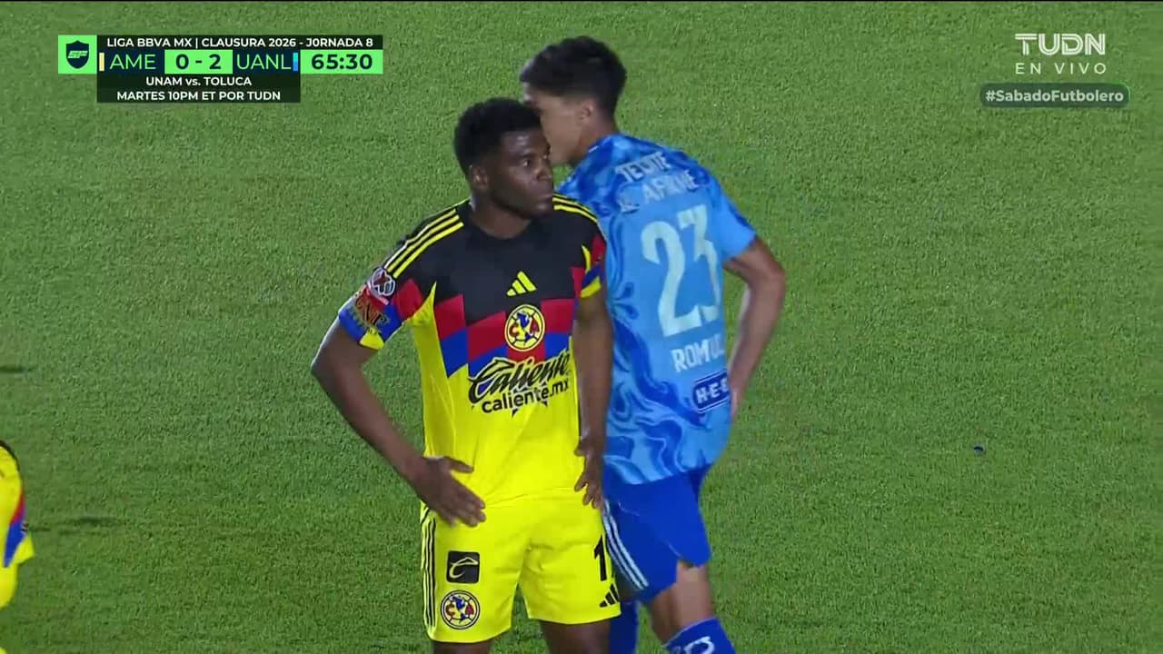 ¡TIRO ATAJADO! disparo por Raúl Zúñiga.