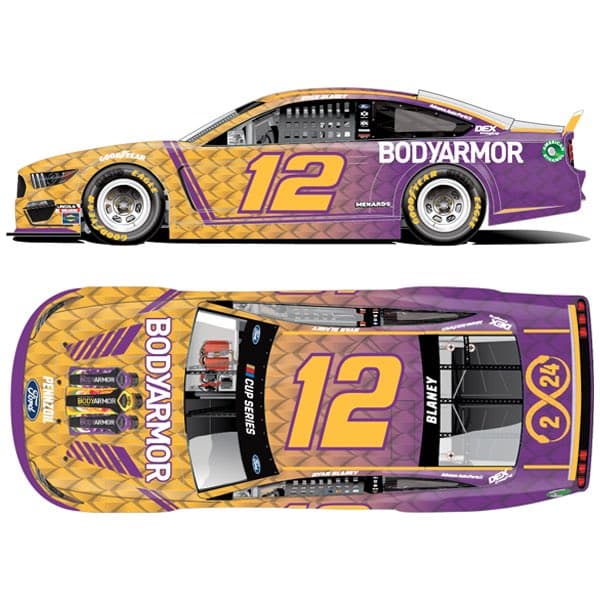 Daniel Suárez, piloto mexicano de la NASCAR, usará botas y guantes para rendir homenaje a Kobe Bryant.