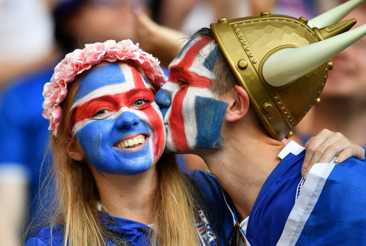 En la última fase de octavos de final, los fanáticos demostraron la pasión a sus colores entre cánticos, porras, gritos, desesperación y euforia.