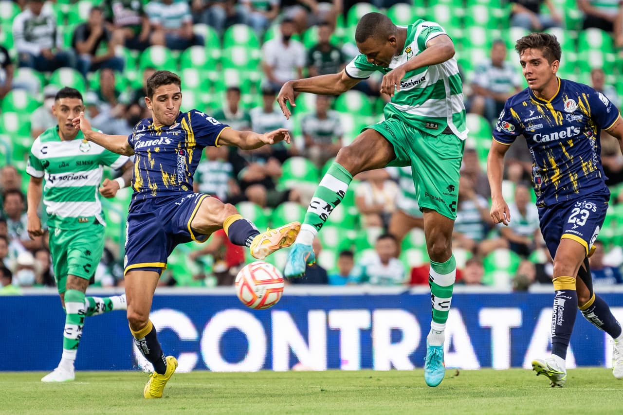 Santos impuso condiciones y sacó una contundente victoria ante el San Luis que tuvo una noche para el olvido.