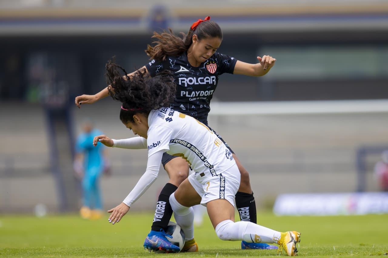 Pumas y Necaxa no logran romper el 0-0 y se conforman con un punto en su debut del Apertura 2021.