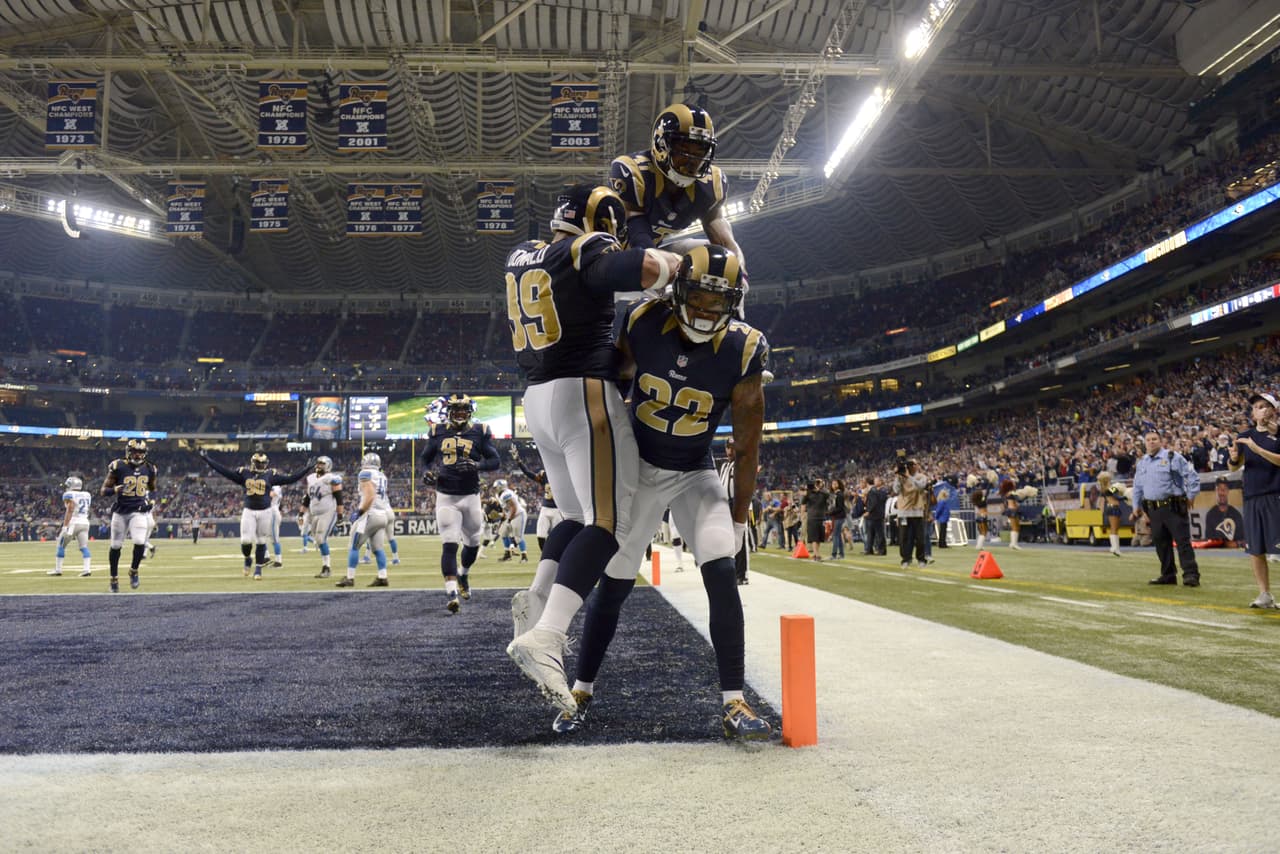 Esta es la segunda ocasión en la carrera de Donald en registrar al menos dos capturas en un juego.