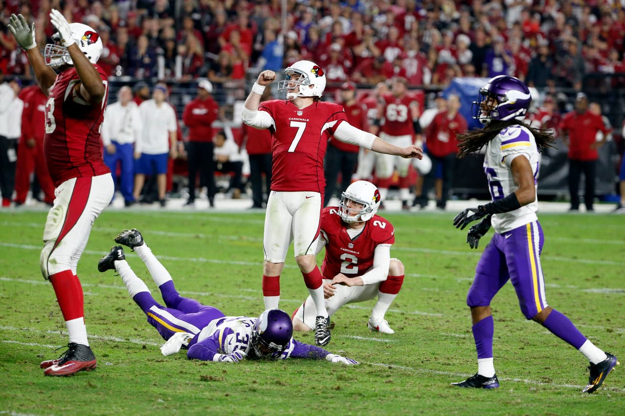 Catanzaro convirtió todos sus tres goles de campo, incluyendo el del gane de 47 yardas, en el juego que los Cardinals ganaron a los Vikings 23-20.