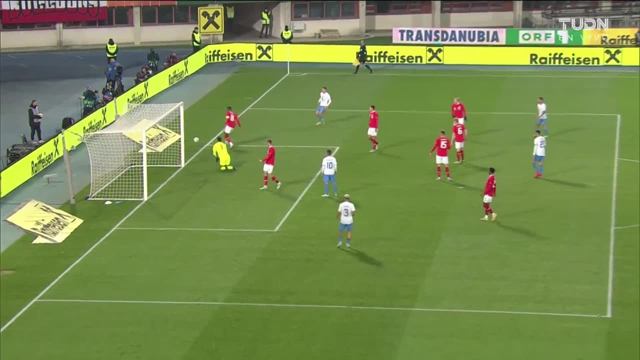 ¡TIRO ATAJADO! disparo por Matteo Politano.