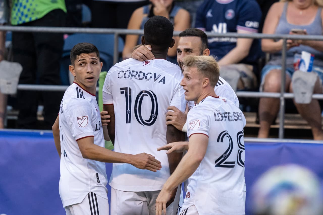 ¿Sorpresa? No tanto... Pero Real Salt Lake ganó 2-1 como visitante a Seattle Sounders FC en Lumen Field, en el último partido del domingo.
<br>