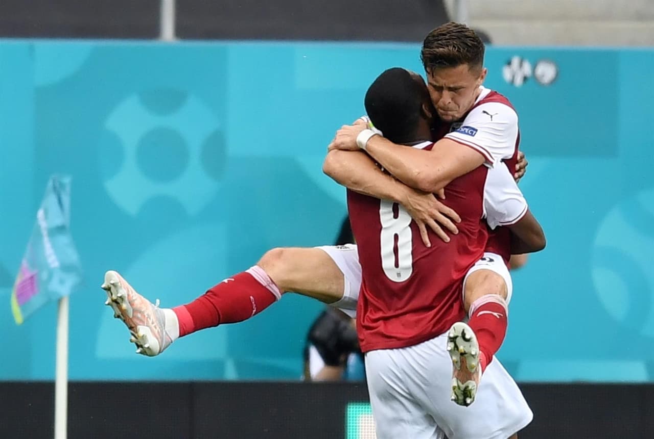 Austria se impone ante Ucrania por la mínima y acumula su segunda victoria dentro del Grupo C en la Euro 2020. El único gol del encuentro fue por parte de Christoph Baumgartner (21') y así clasifica como segundo lugar del grupo para la siguiente ronda.