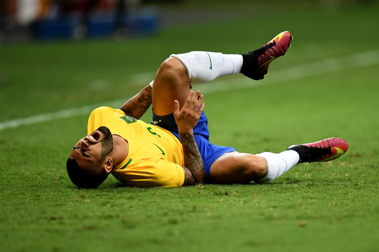 Brasil otra vez decepcionó al empatar 0-0 con Irak y complicó su pase a la siguiente fase