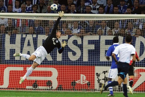 El arquero Neuer fue el hombre más destacado en todo el primer tiempo, sacando balones de forma impresionante.