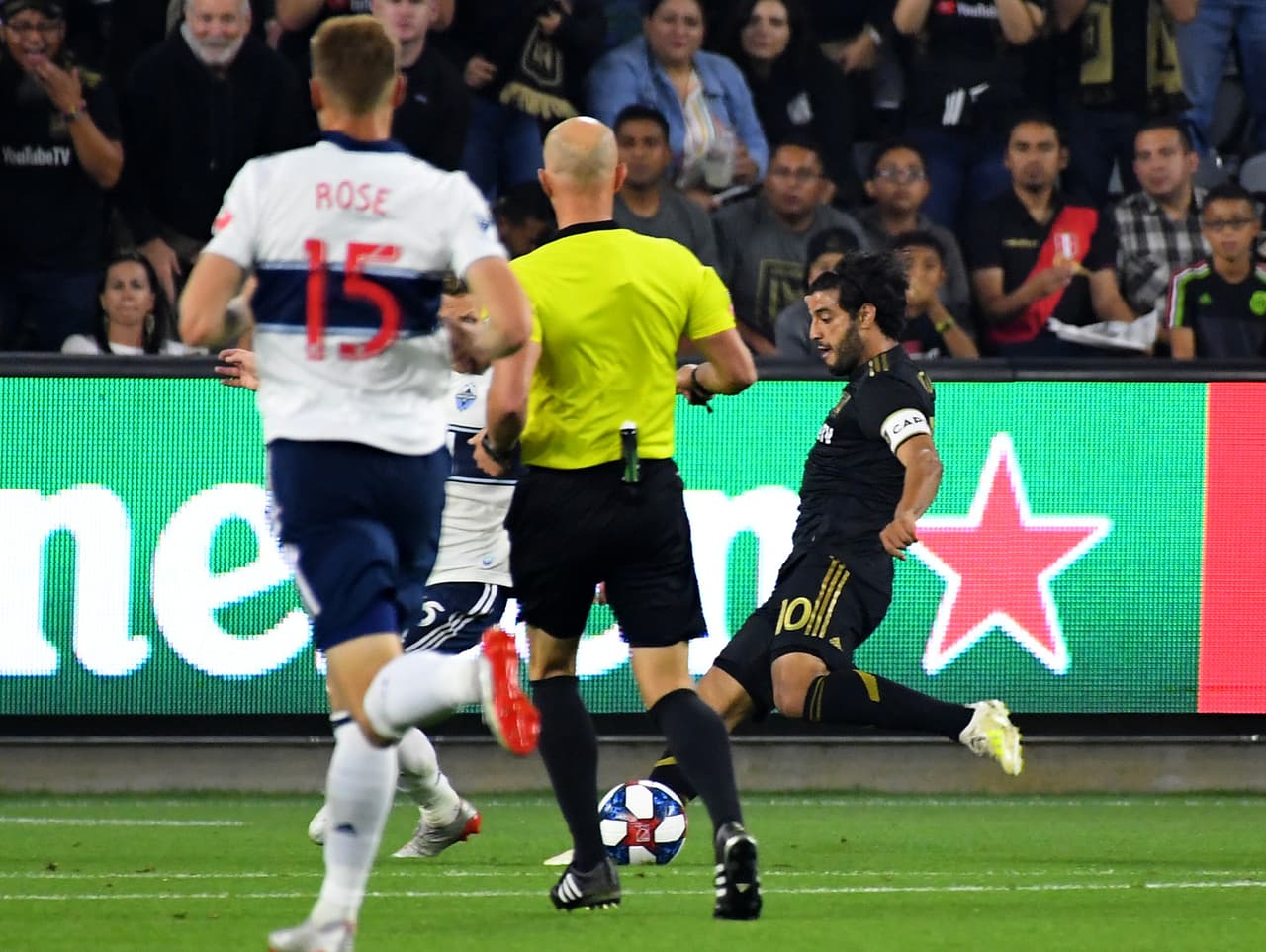 Al minuto 54' Carlos Vela anotó con un remate dentro del área el cuarto gol de LAFC en lo que ya era una clara ventaja.