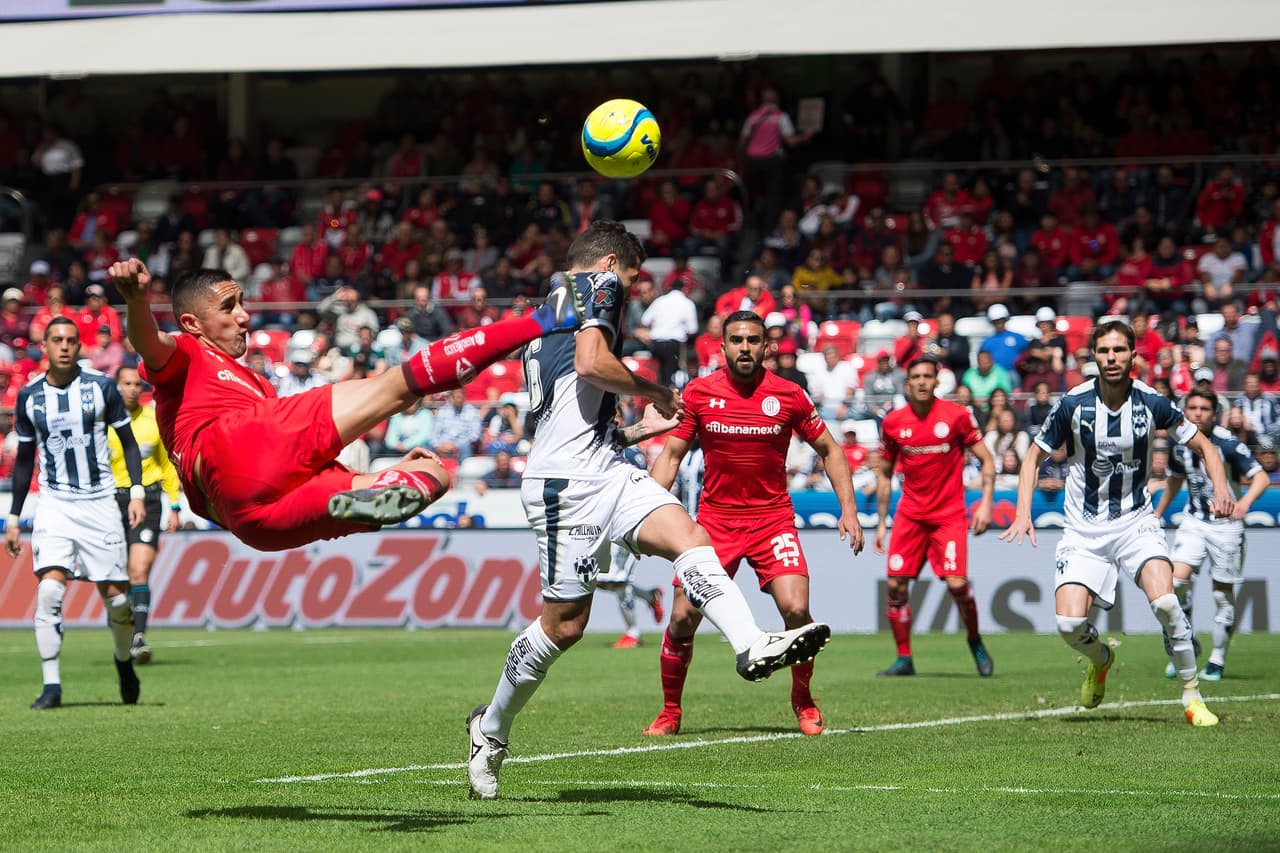 Toluca demostró que es uno de los equipos peligrosos del fútbol mexicano al poner contra las cuerdas a Rayados.