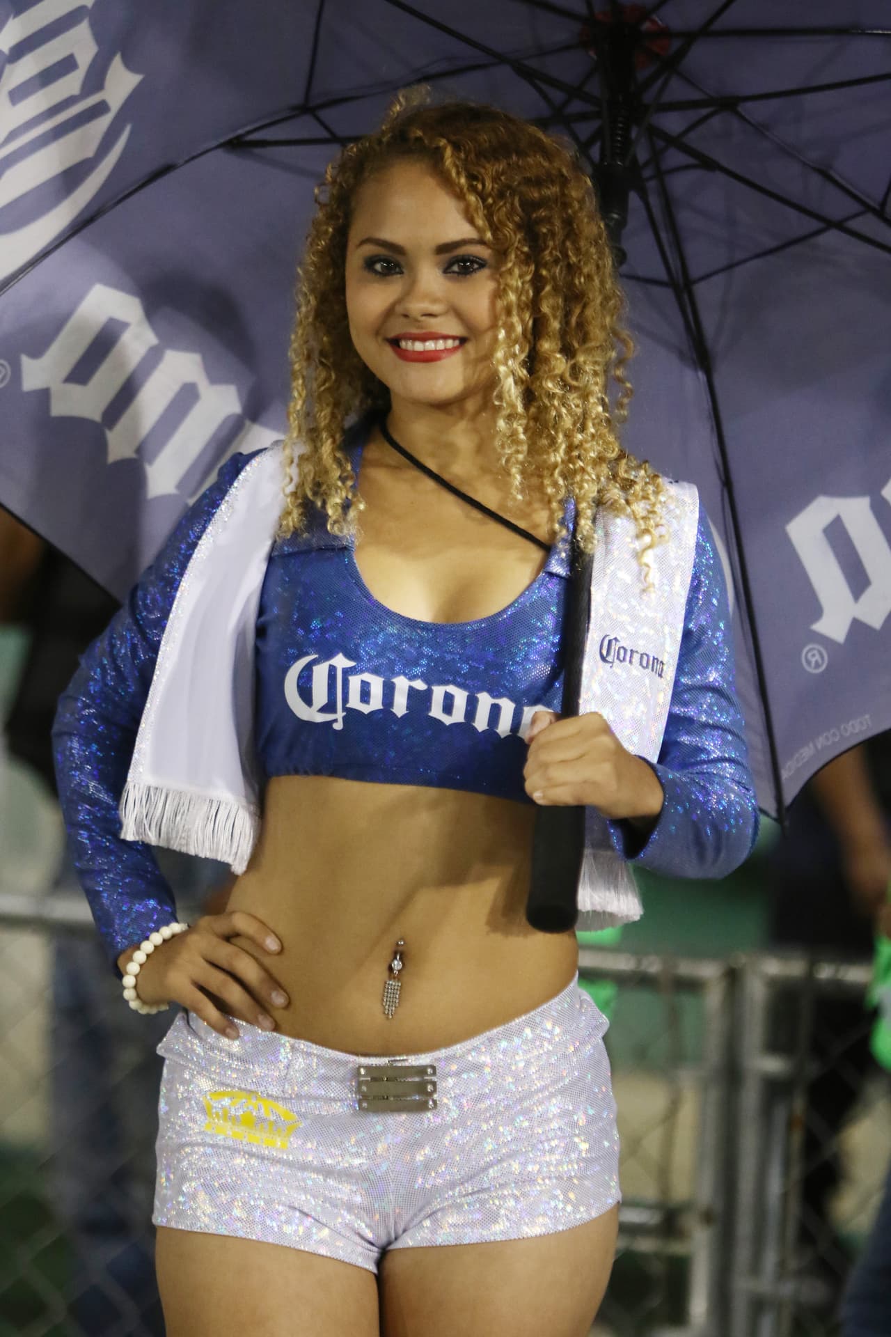 La belleza de las porristas en la fecha 4